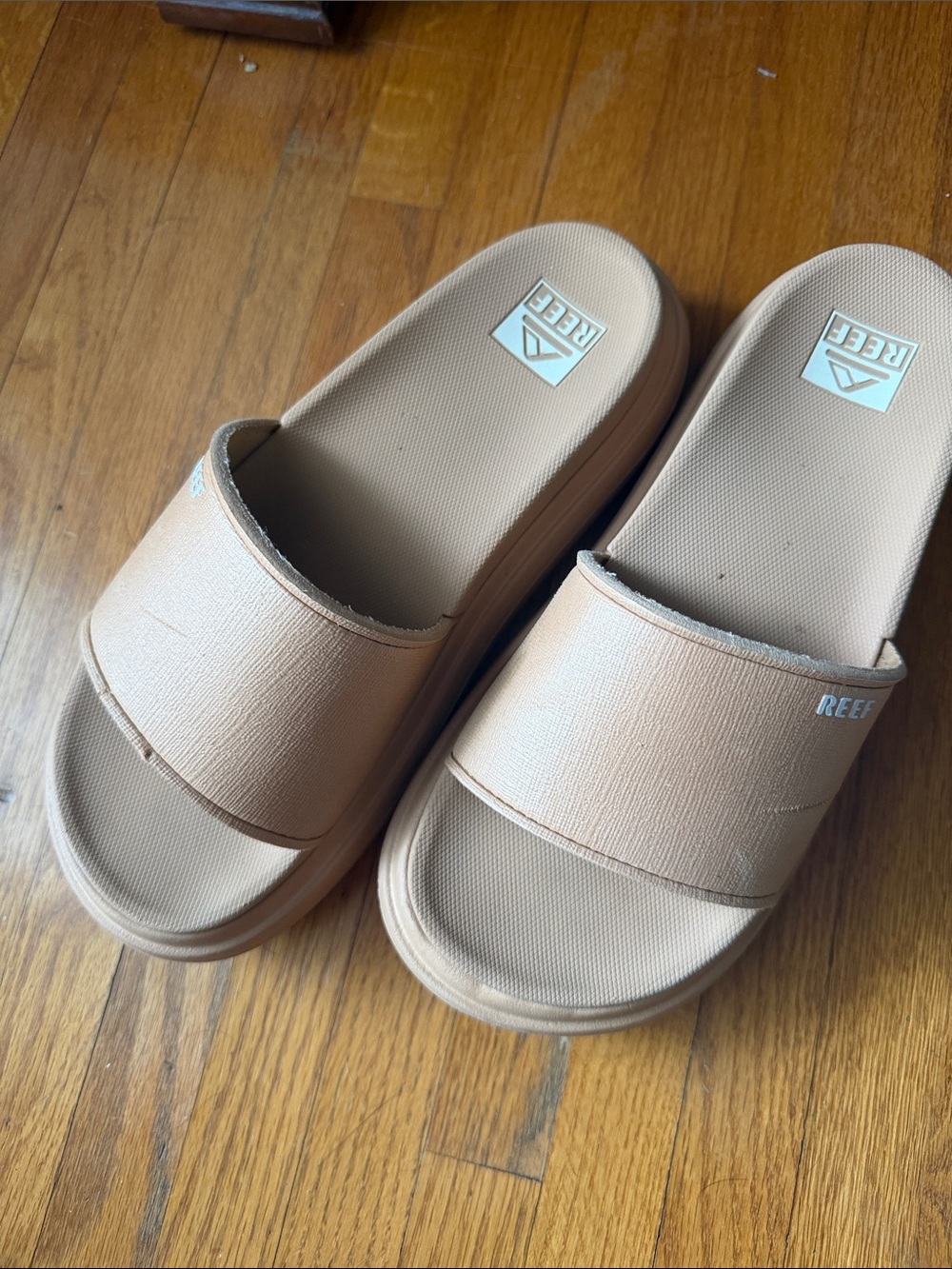 Reef Women’s Slide Sandals in Tan